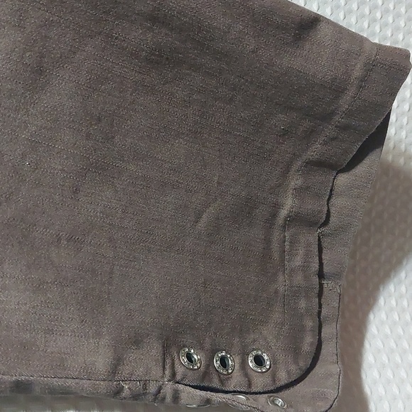 Lulu B shorts - Picture 3 of 5